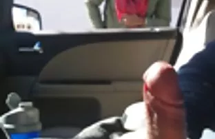 肛门铁杆性感的黑发女郎，弹性屁股